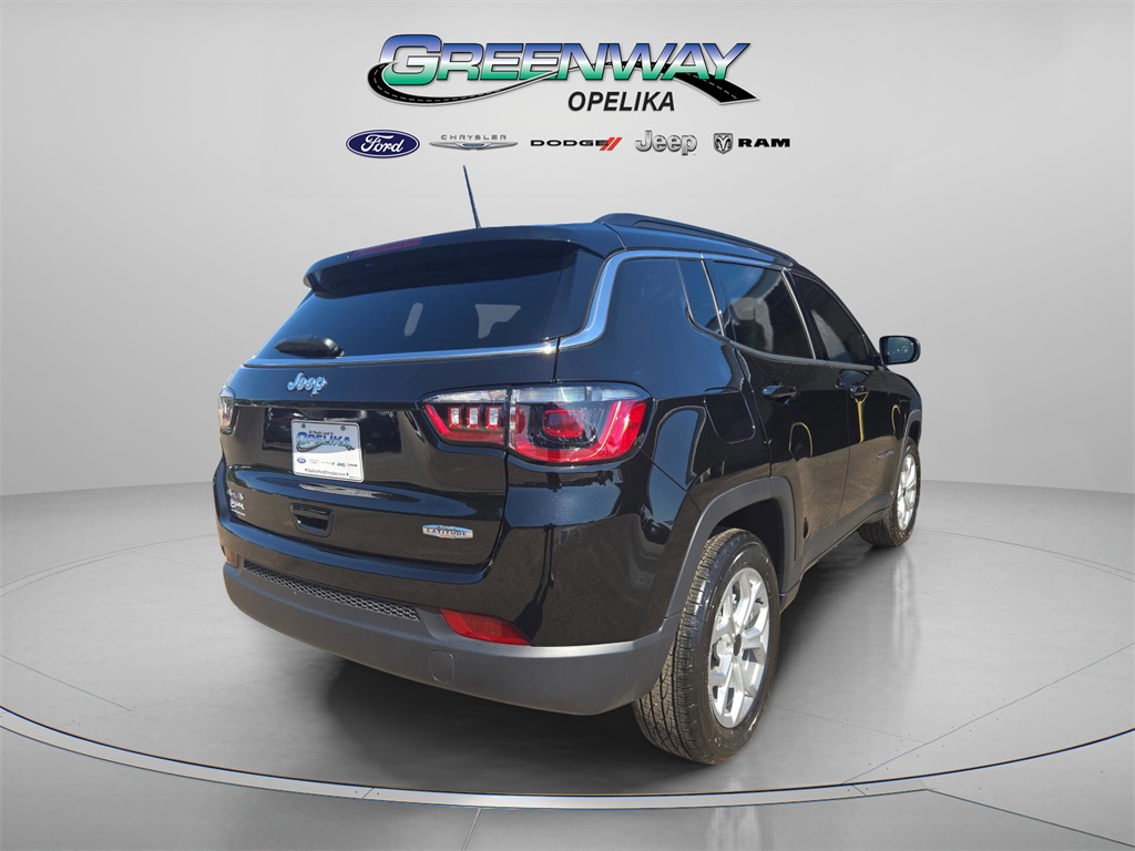 2025 Jeep Compass Latitude photo 5