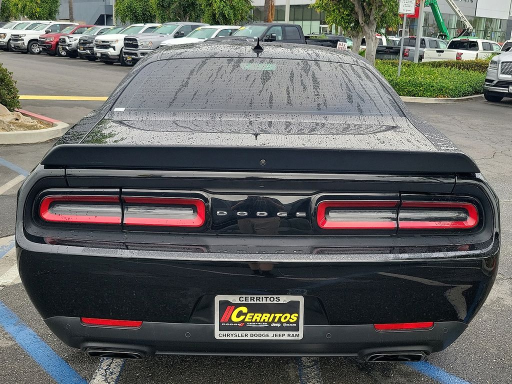 2022 Dodge Challenger R/T Scat Pack Widebody photo 18