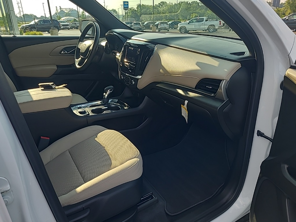 2022 Chevrolet Traverse LS photo 16
