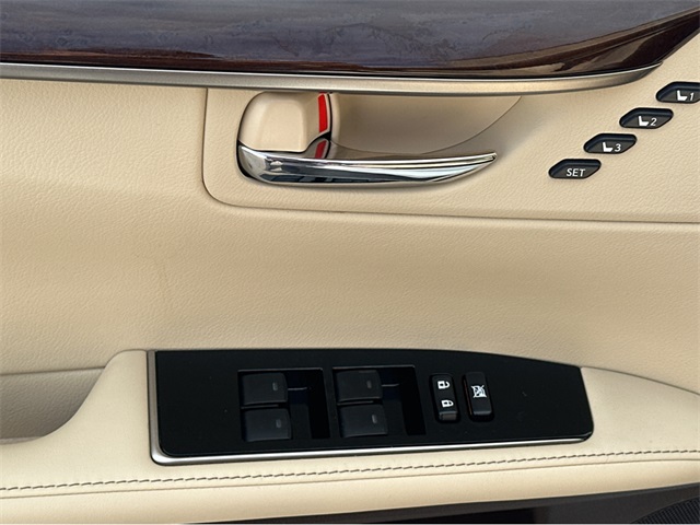 2017 Lexus ES 350 Luxury photo 24
