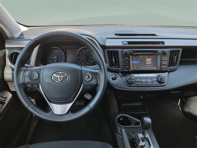 2018 Toyota RAV4 XLE photo 10