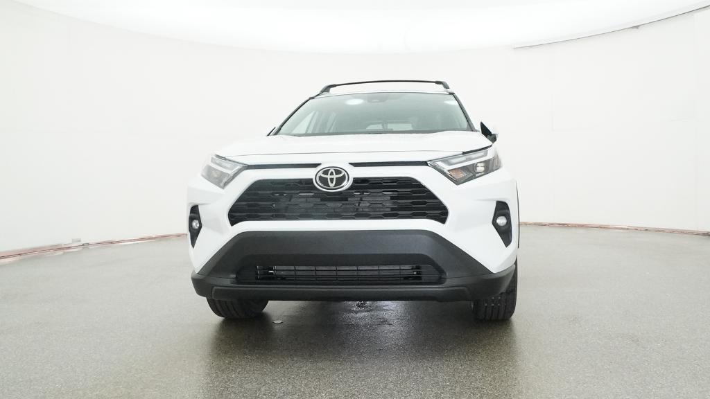 2025 Toyota RAV4 XLE Premium photo 3