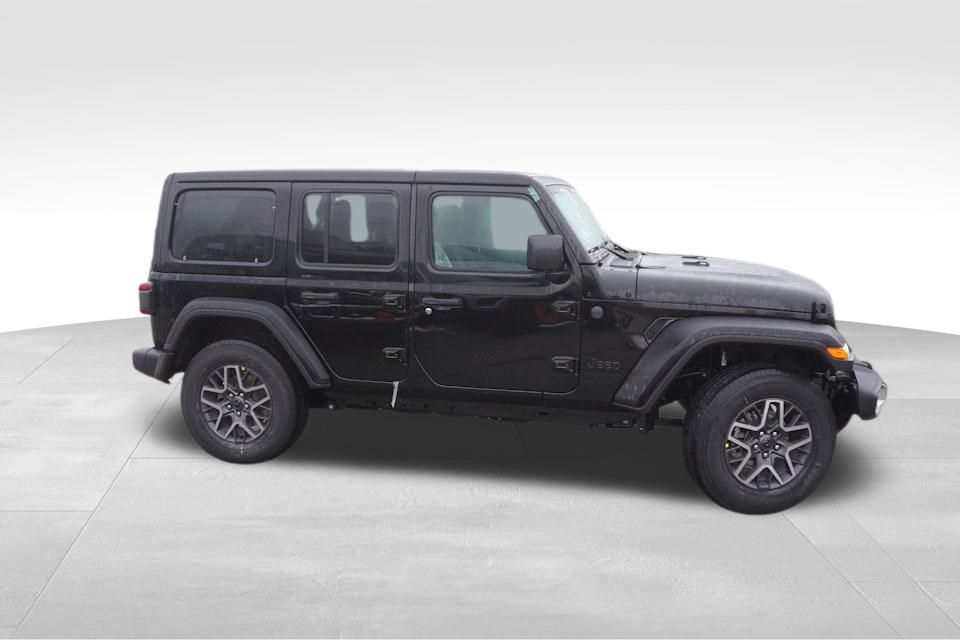 2025 Jeep Wrangler Sahara photo 2