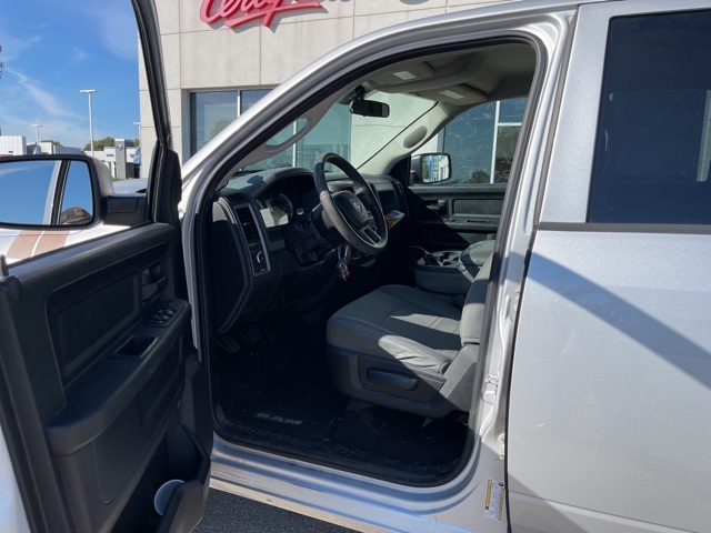 2016 Ram 1500 Express photo 3
