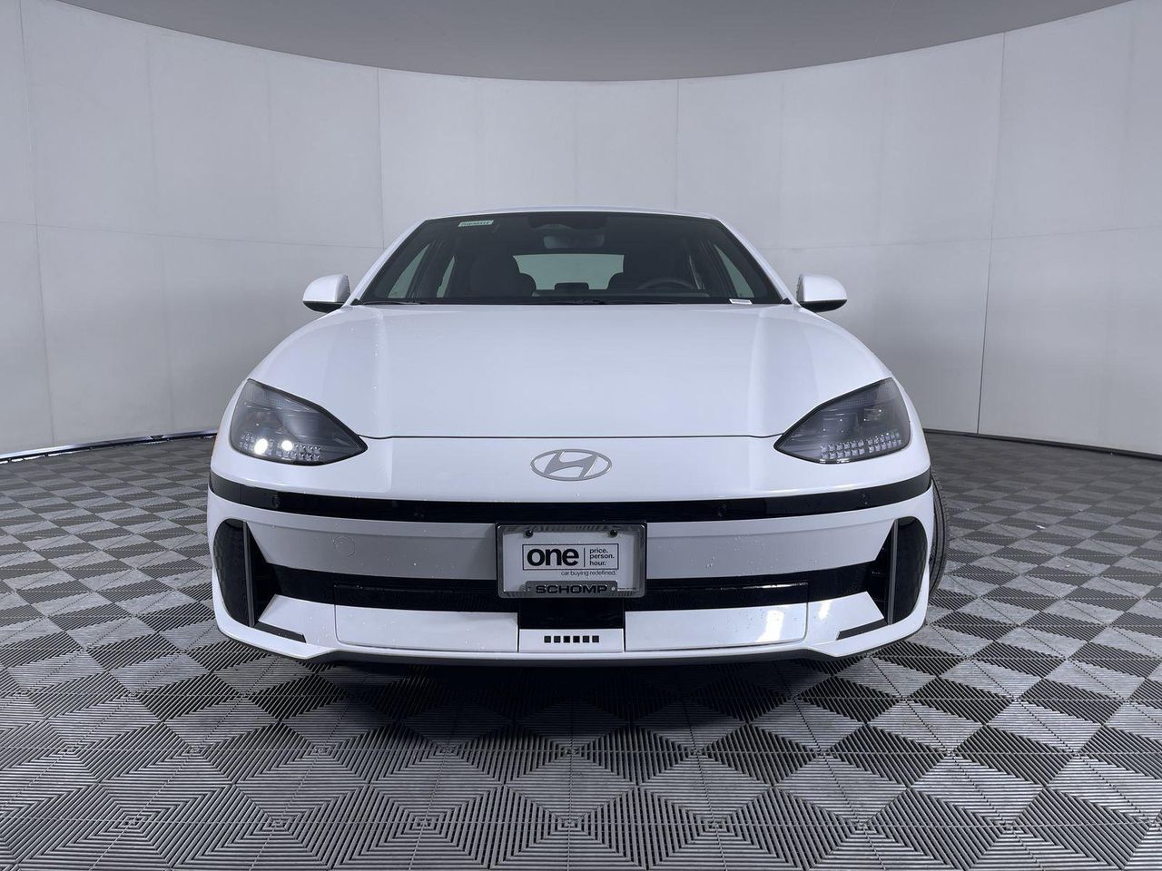 2025 Hyundai Ioniq 6 SE photo 11