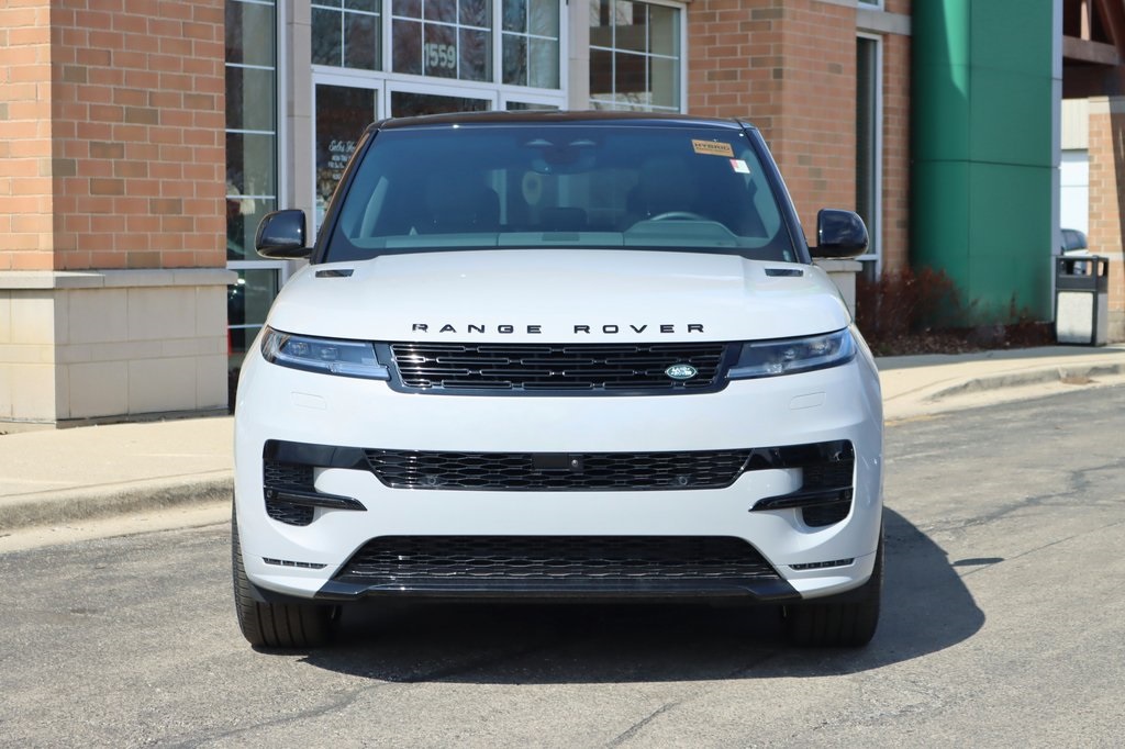 2025 Land Rover Range Rover Sport SE photo 2