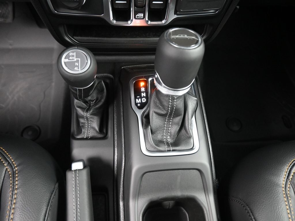 2025 Jeep Gladiator Sport photo 3