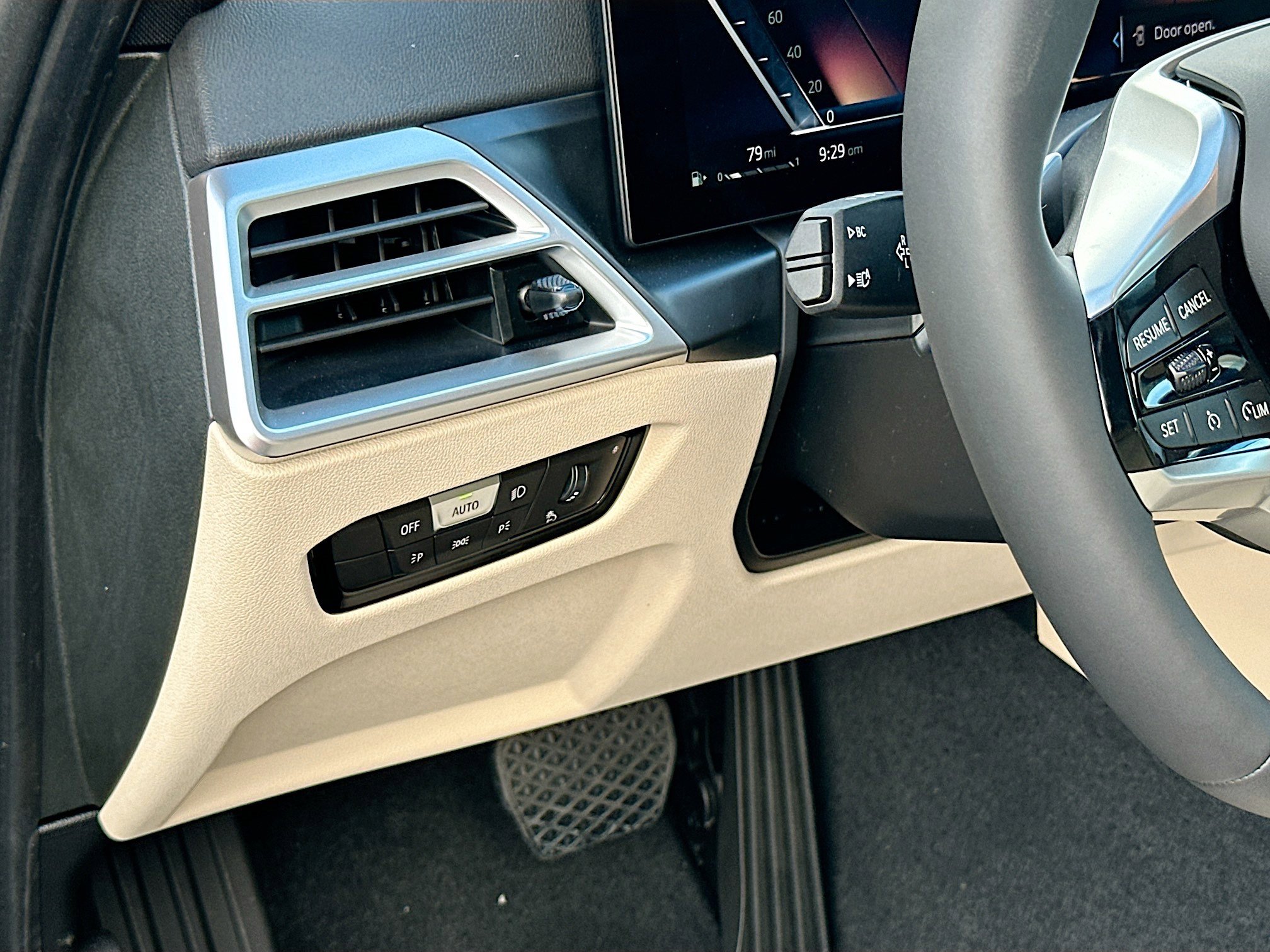 2025 Bmw 330i photo 10