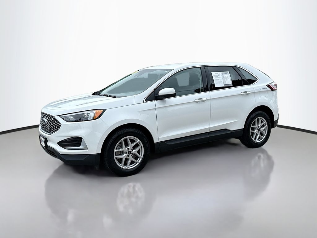 2023 Ford Edge SEL photo 3