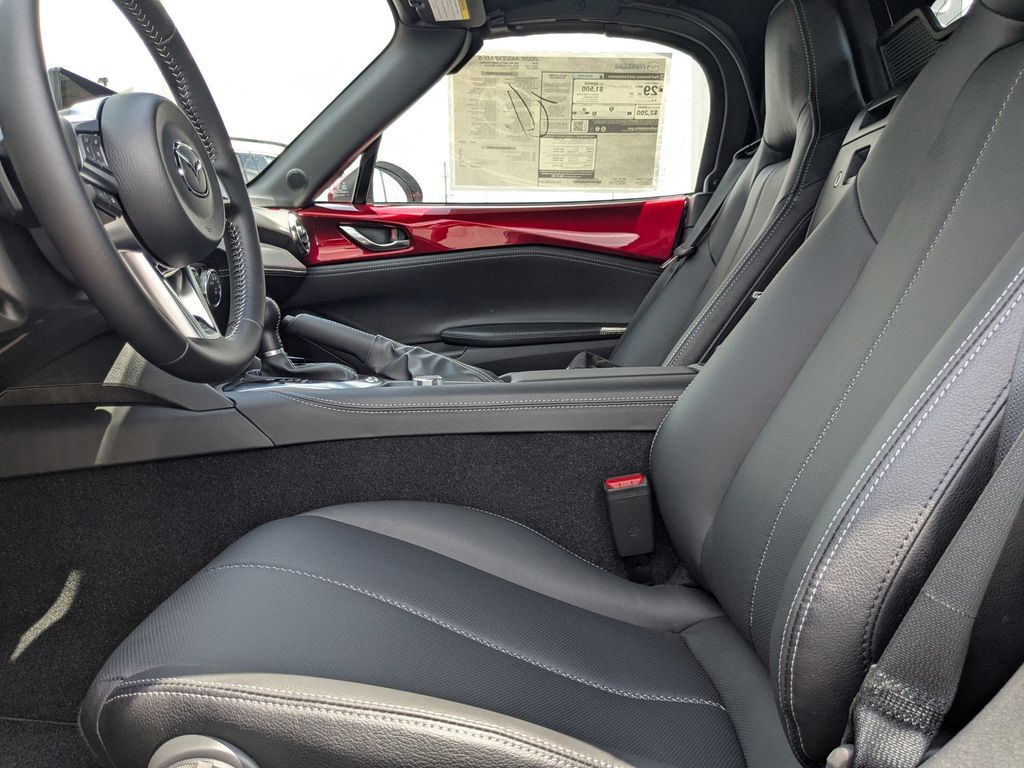 2025 Mazda MX-5 Miata Miata Grand Touring photo 17
