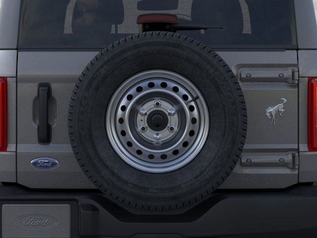 2025 Ford Bronco Base photo 22