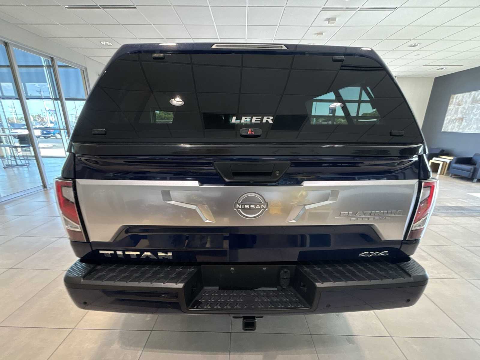 2023 Nissan Titan Platinum Reserve photo 3