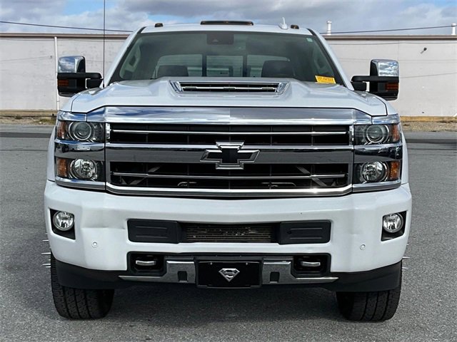 2018 Chevrolet Silverado 3500HD High Country photo 4