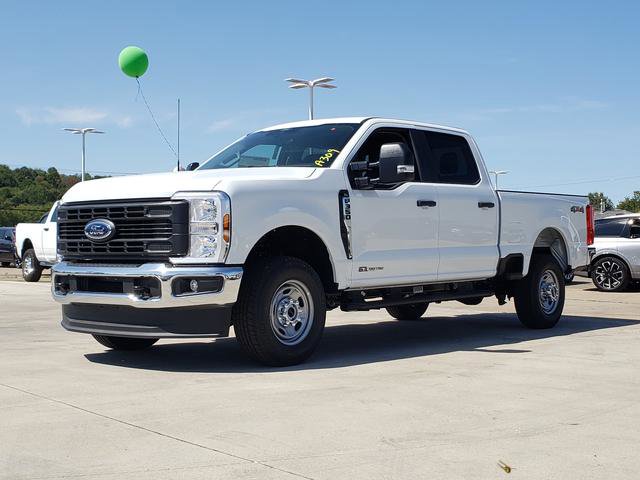 2026 Ford F-350 photo 3