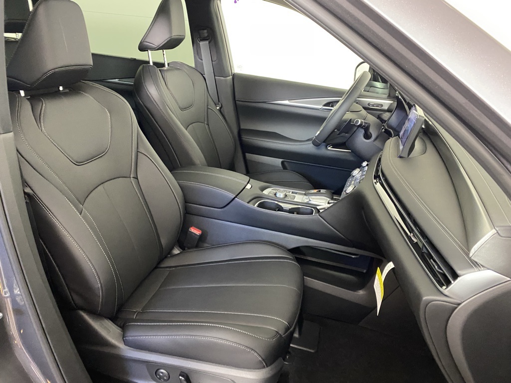 2026 Infiniti QX60 Luxe AWD photo 31