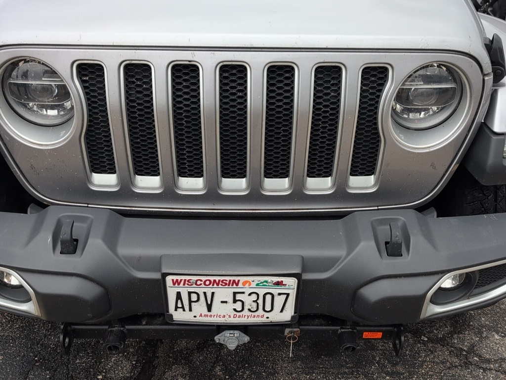 2019 Jeep Wrangler Unlimited Sahara photo 4