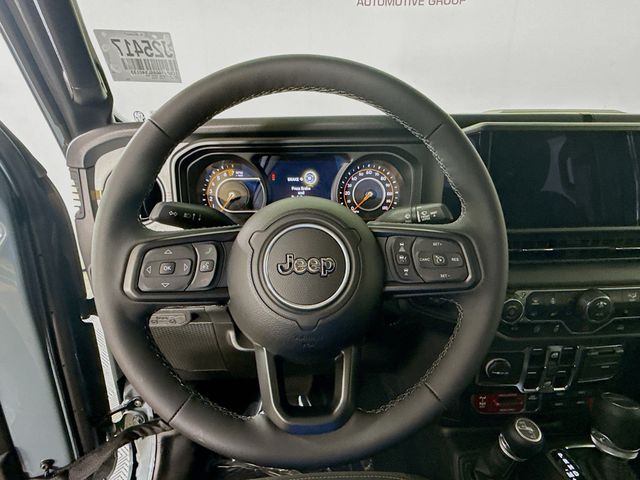2025 Jeep Gladiator Willys photo 11