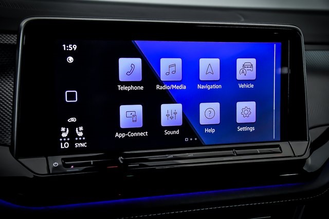 2024 Volkswagen Atlas Cross Sport SEL R-Line photo 16