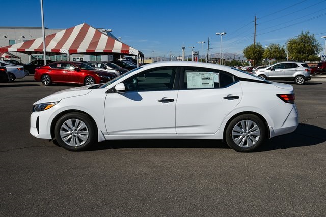 2025 Nissan Sentra S photo 2