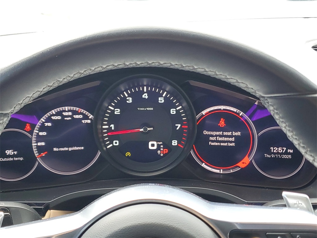 2022 Porsche Cayenne Platinum Edition photo 24