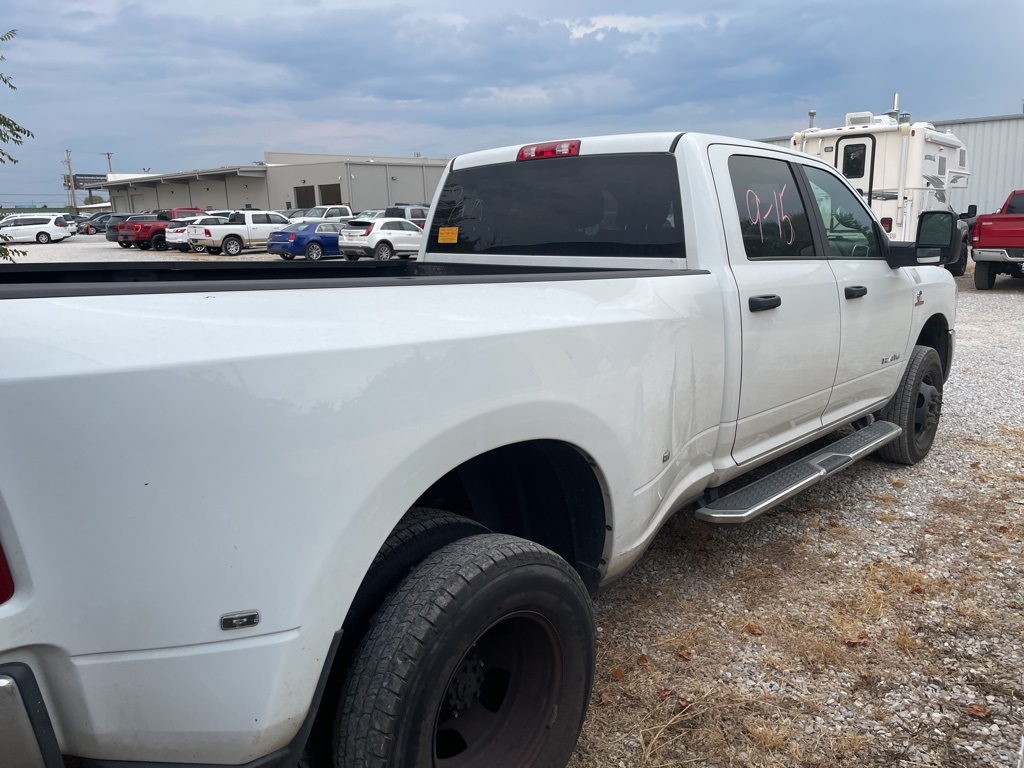 2024 Ram 3500 Big Horn photo 17