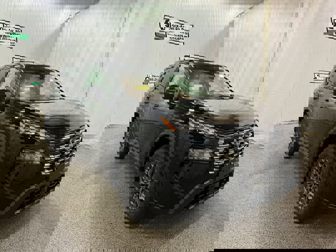 2026 Nissan Rogue S's photo