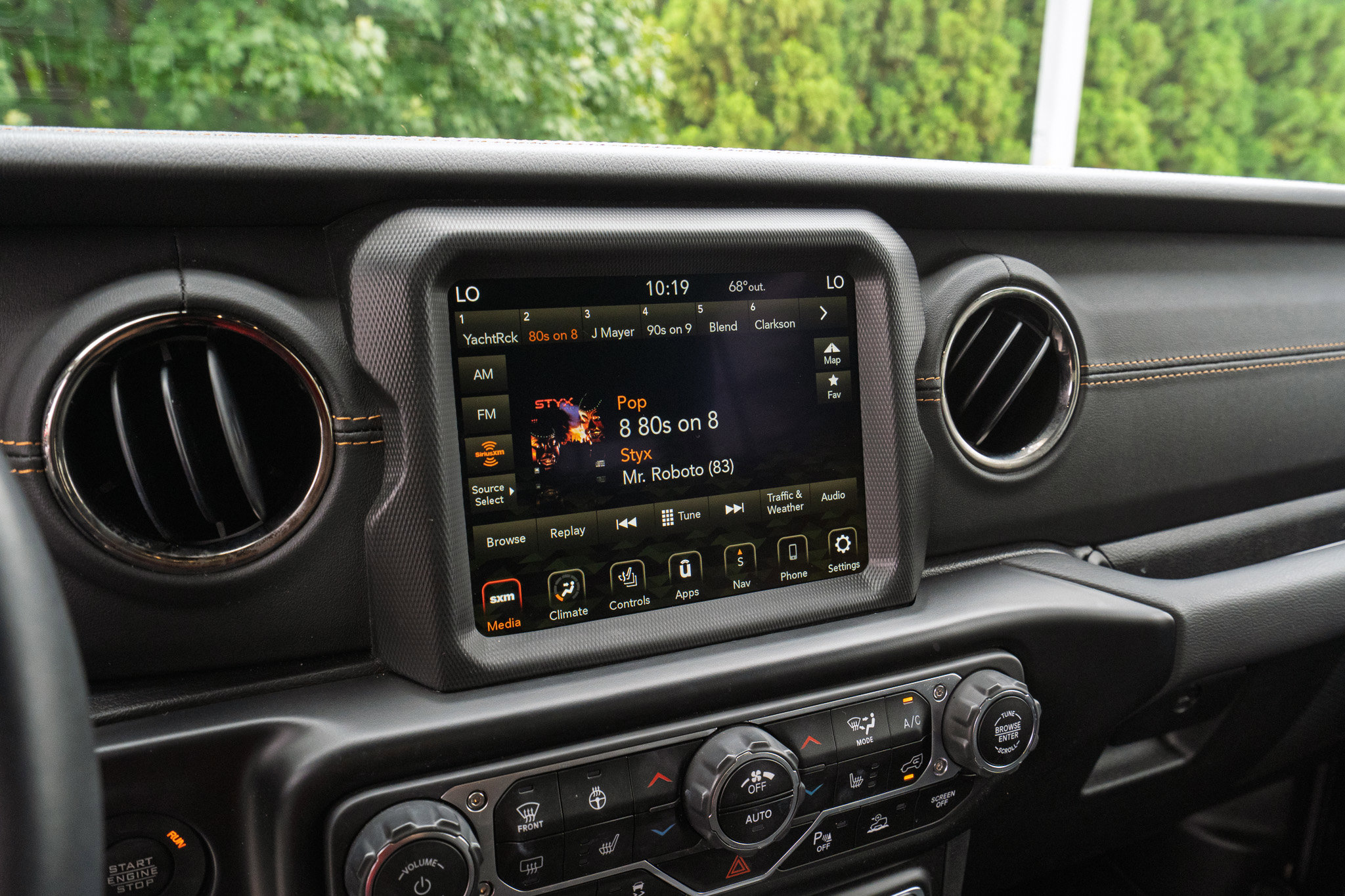 2021 Jeep Wrangler 4xe Unlimited Sahara High Altitude photo 27