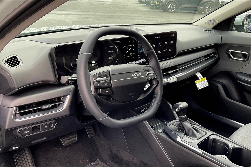 2025 Kia K4 EX photo 6