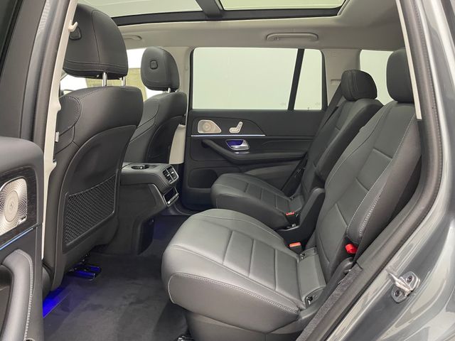 2026 Mercedes Benz GLS 450 4MATIC photo 14