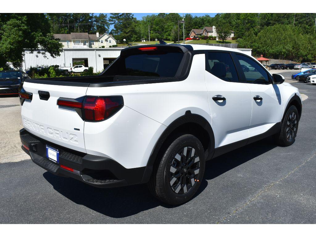 2025 Hyundai Santa Cruz SE photo 4