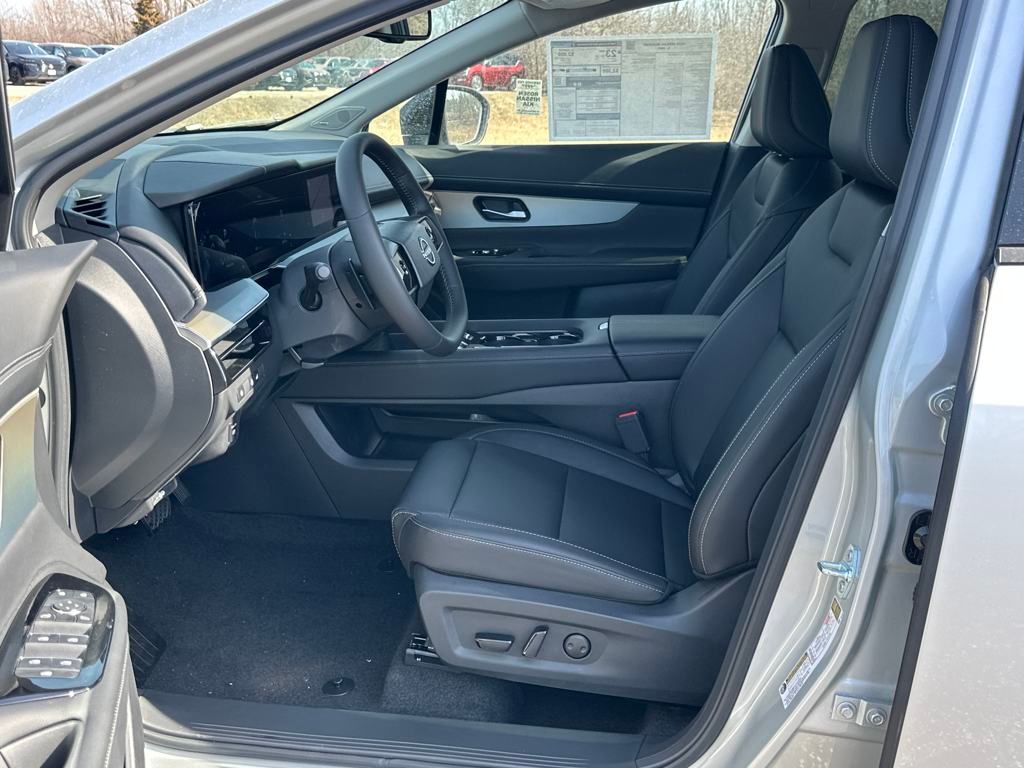 2025 Nissan Murano SL photo 10