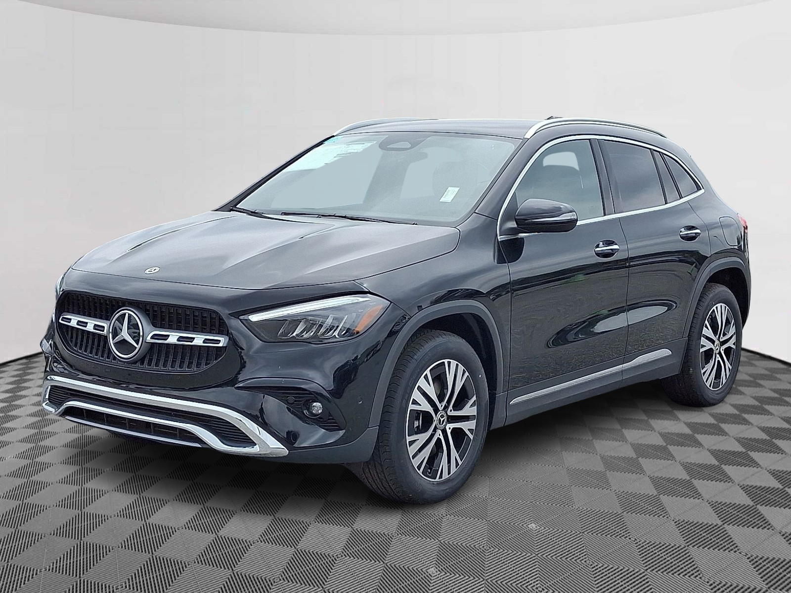 2025 Mercedes Benz GLA 250 4MATIC photo 3