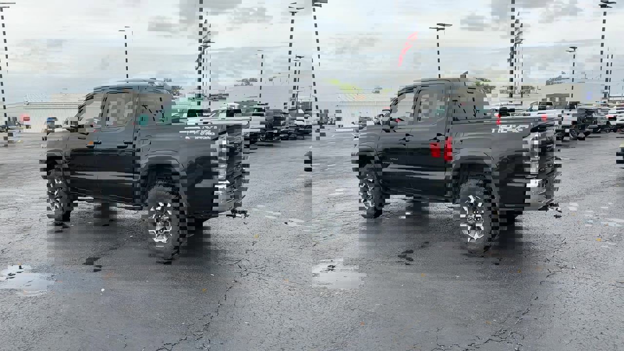 2020 Toyota Tacoma SR5 photo 5