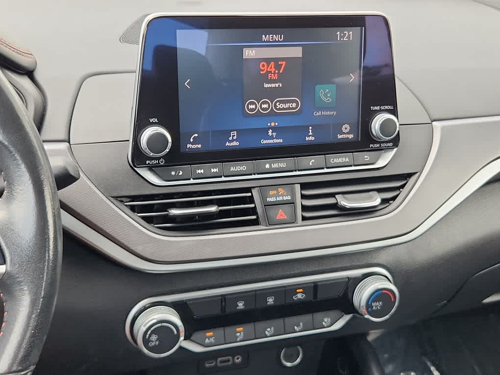 2023 Nissan Altima 2.5 SR photo 13