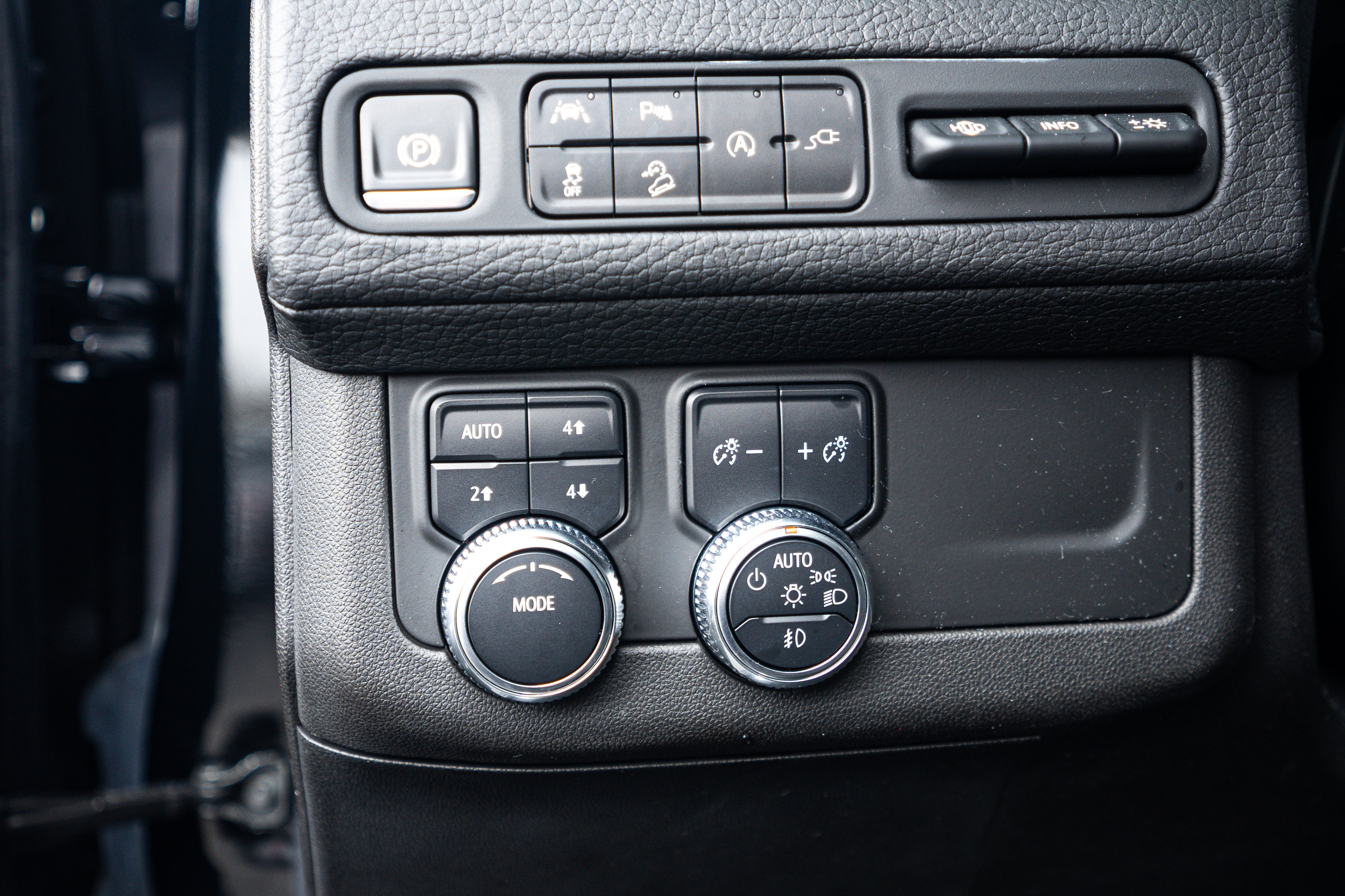 Used 2021 Onyx Black GMC Denali image 1