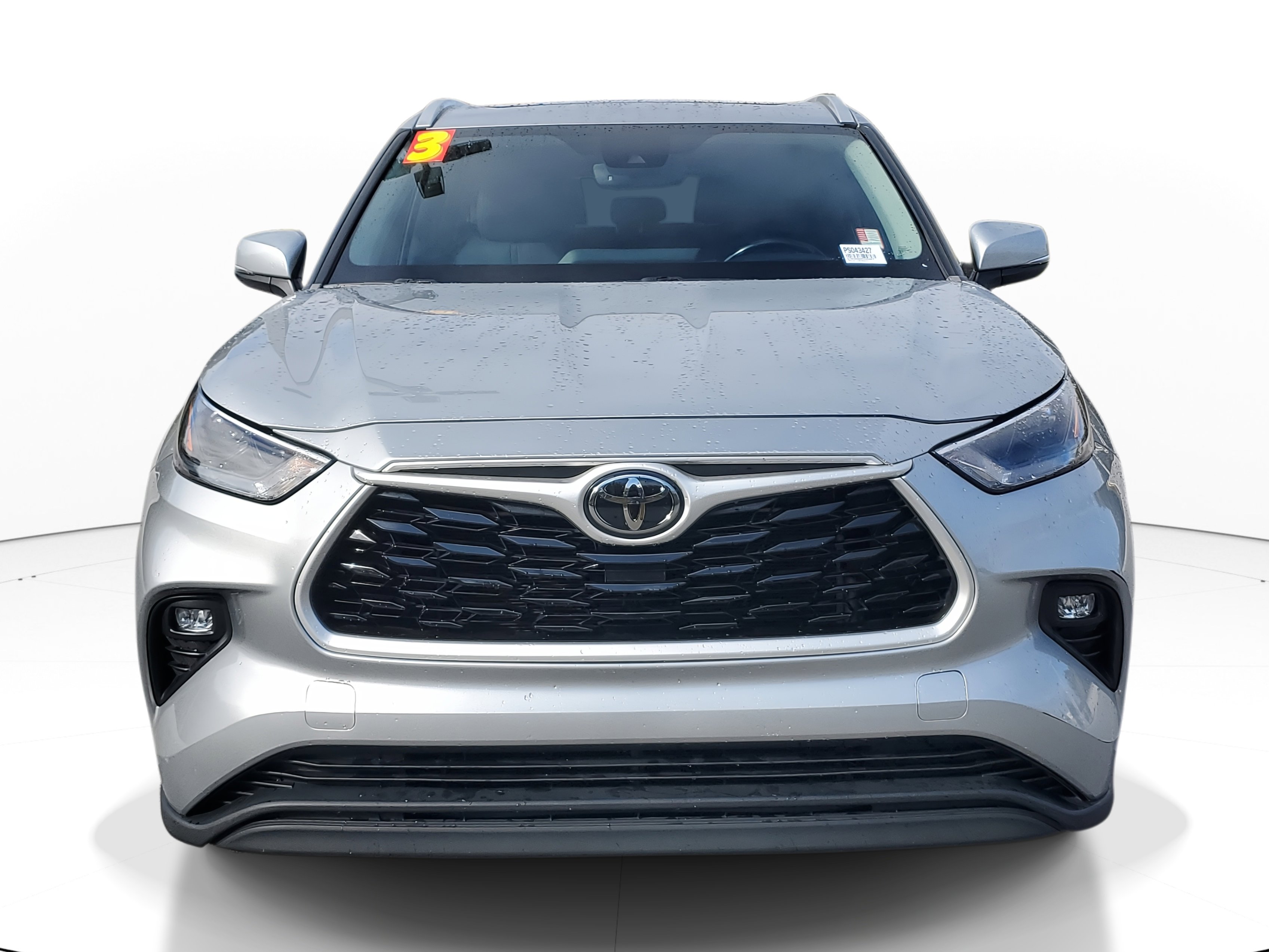 2023 Toyota Highlander XLE's photo