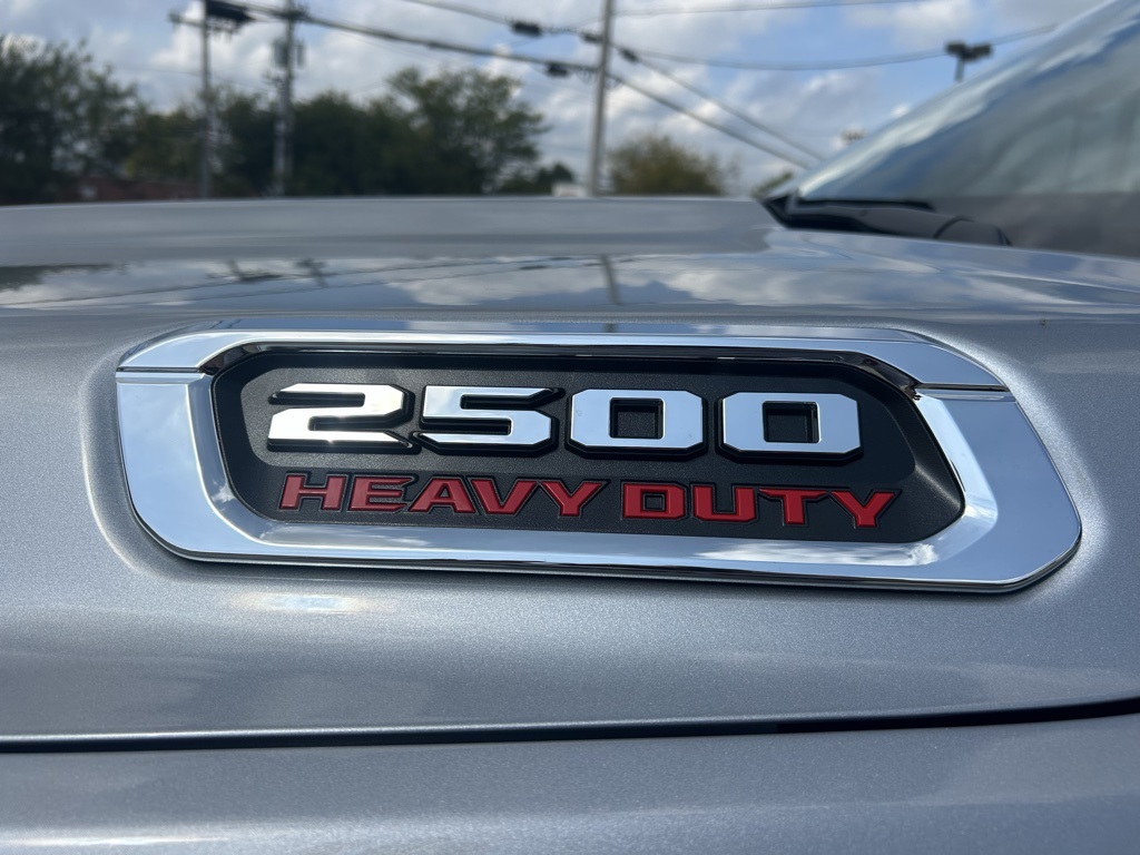2022 Ram 2500 Laramie photo 8
