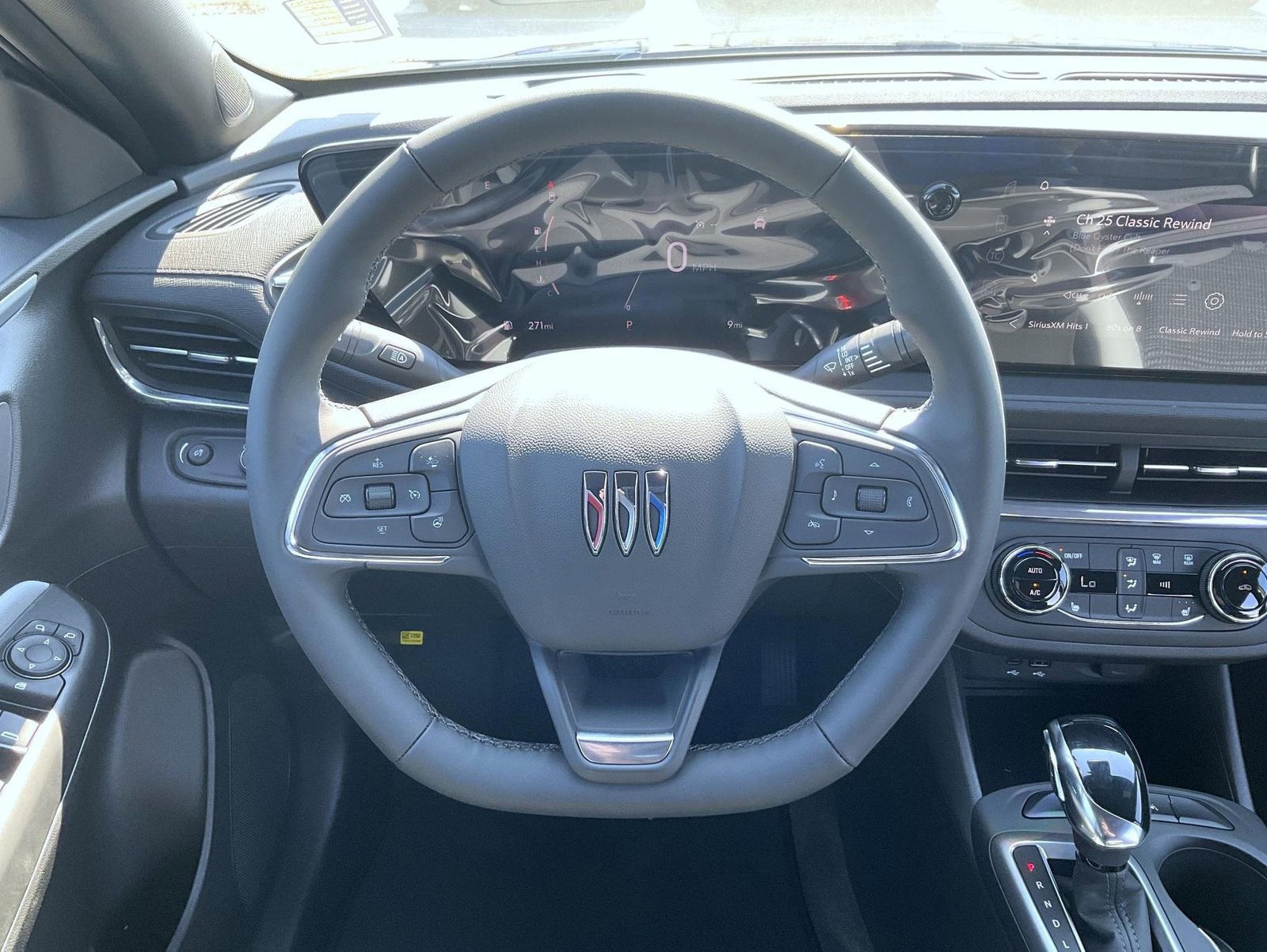 2025 Buick Envista Preferred photo 11