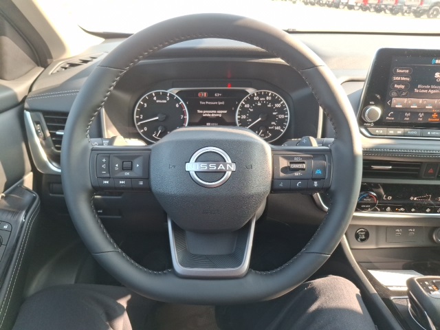 2026 Nissan Rogue SV photo 13