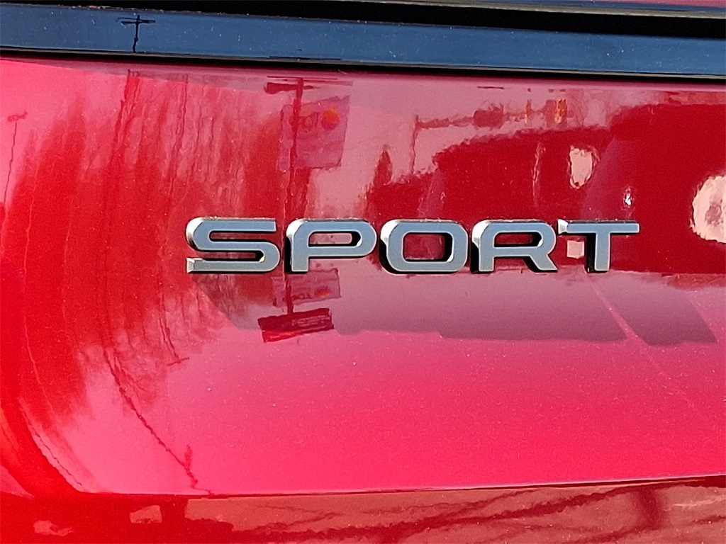2025 Land Rover Range Rover Sport P360 S photo 17
