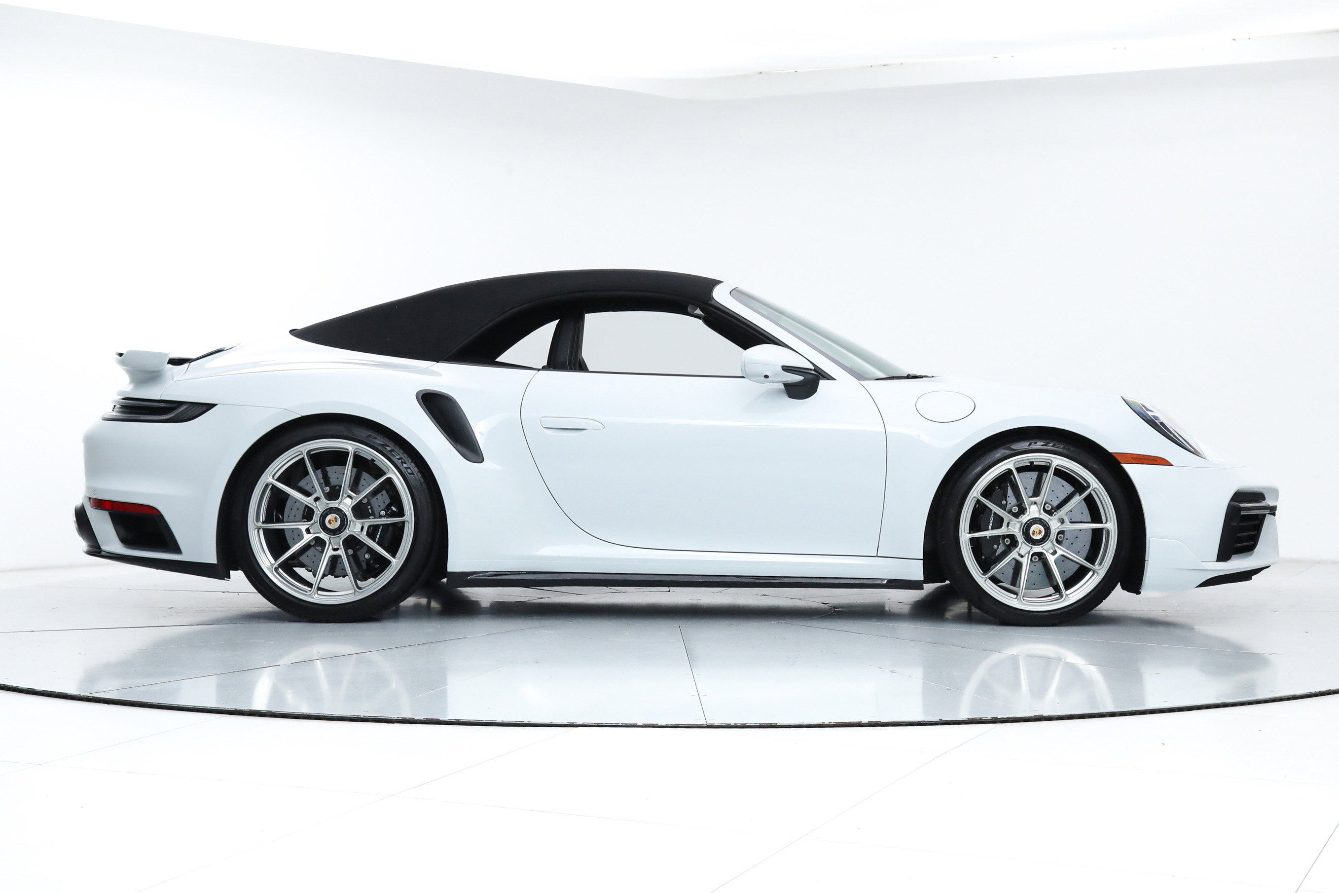 2023 Porsche 911 Turbo S Cabriolet photo 11