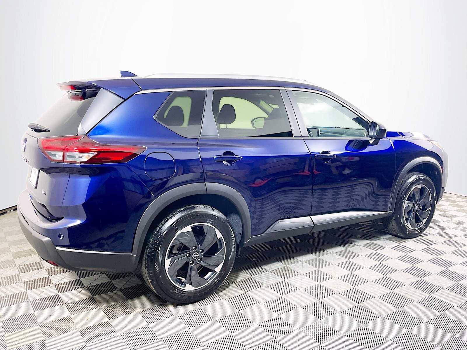 2026 Nissan Rogue SV photo 4