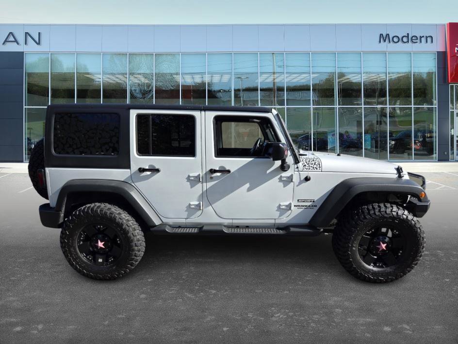2015 Jeep Wrangler Unlimited Sport photo 3