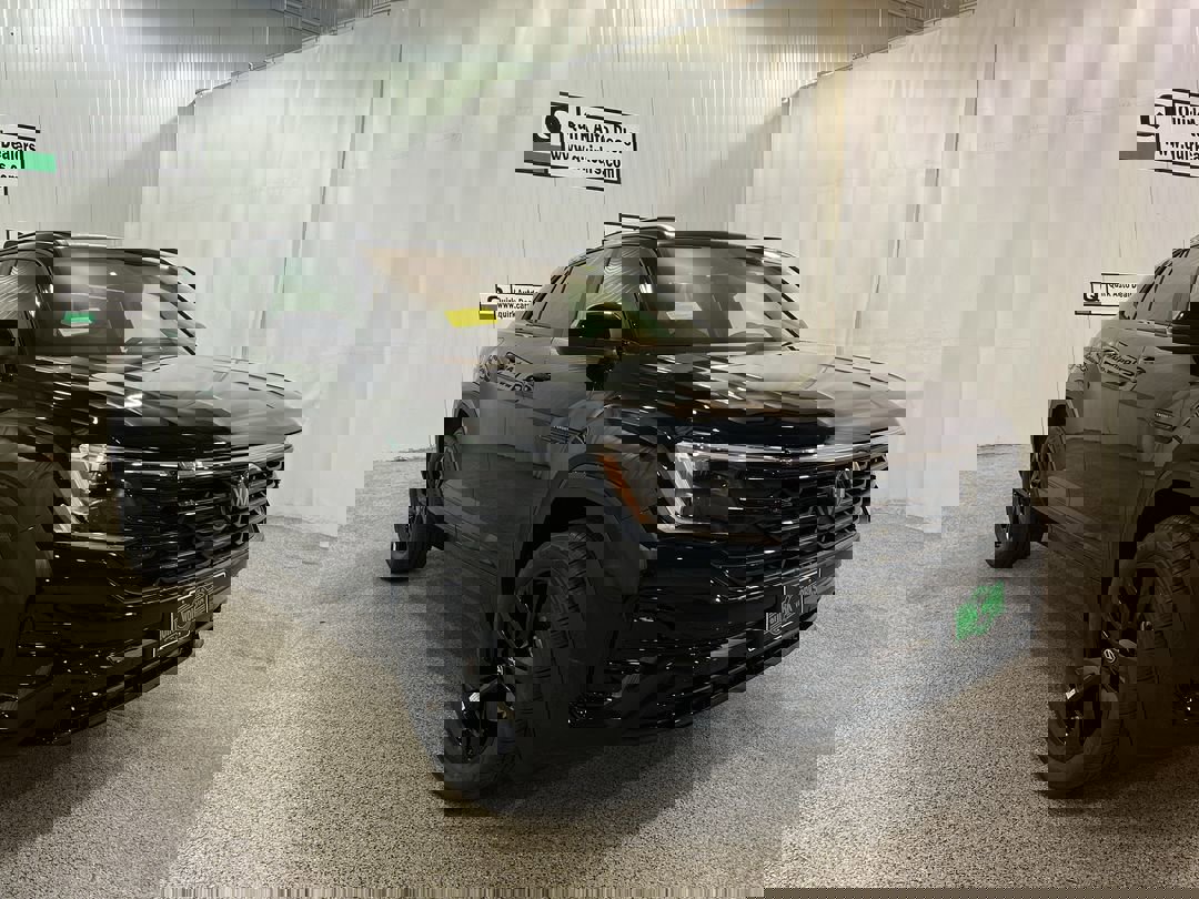 2026 Volkswagen Atlas Cross Sport SEL R-LINE's photo