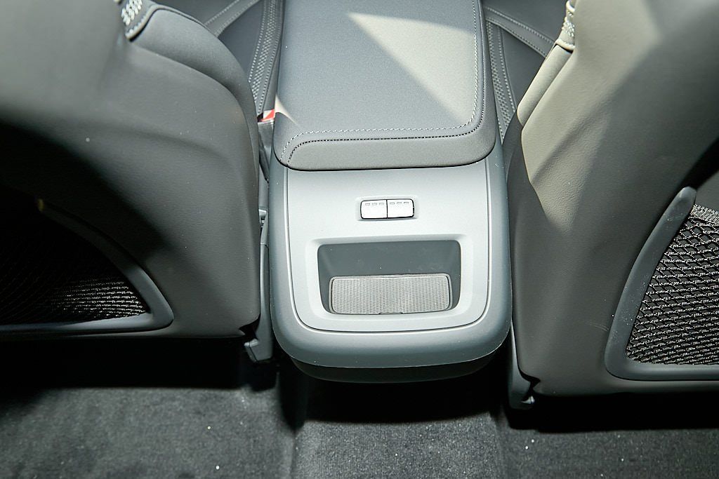 2026 VOLVO XC60 - Image 22