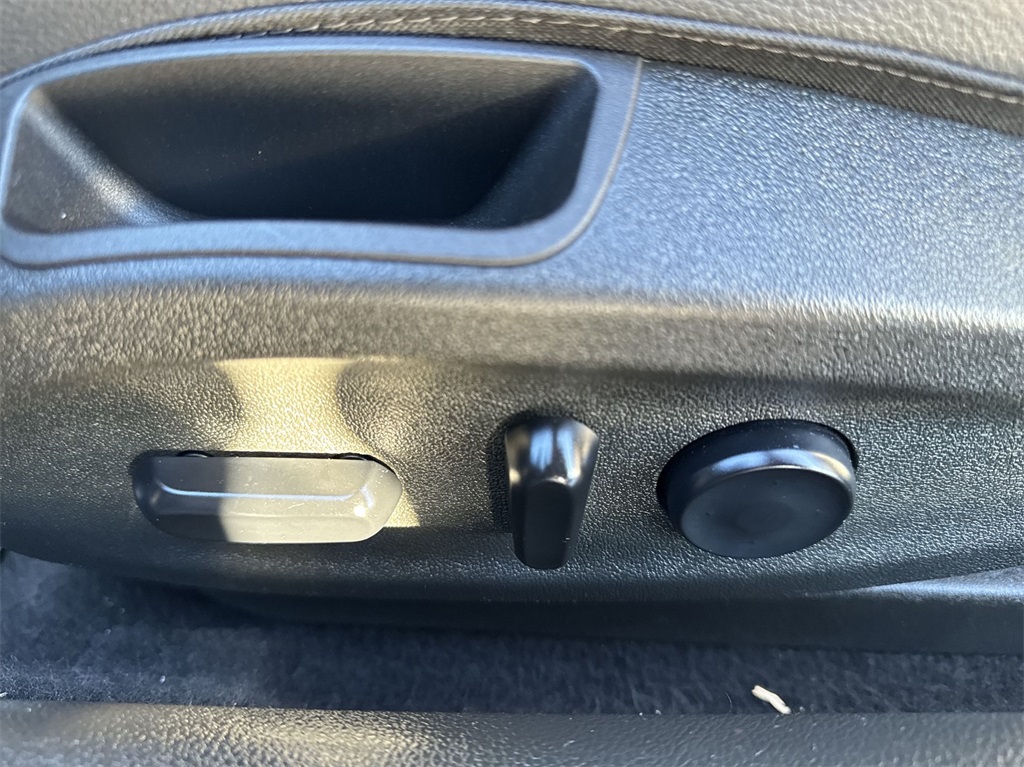 2019 Buick Cascada photo 18