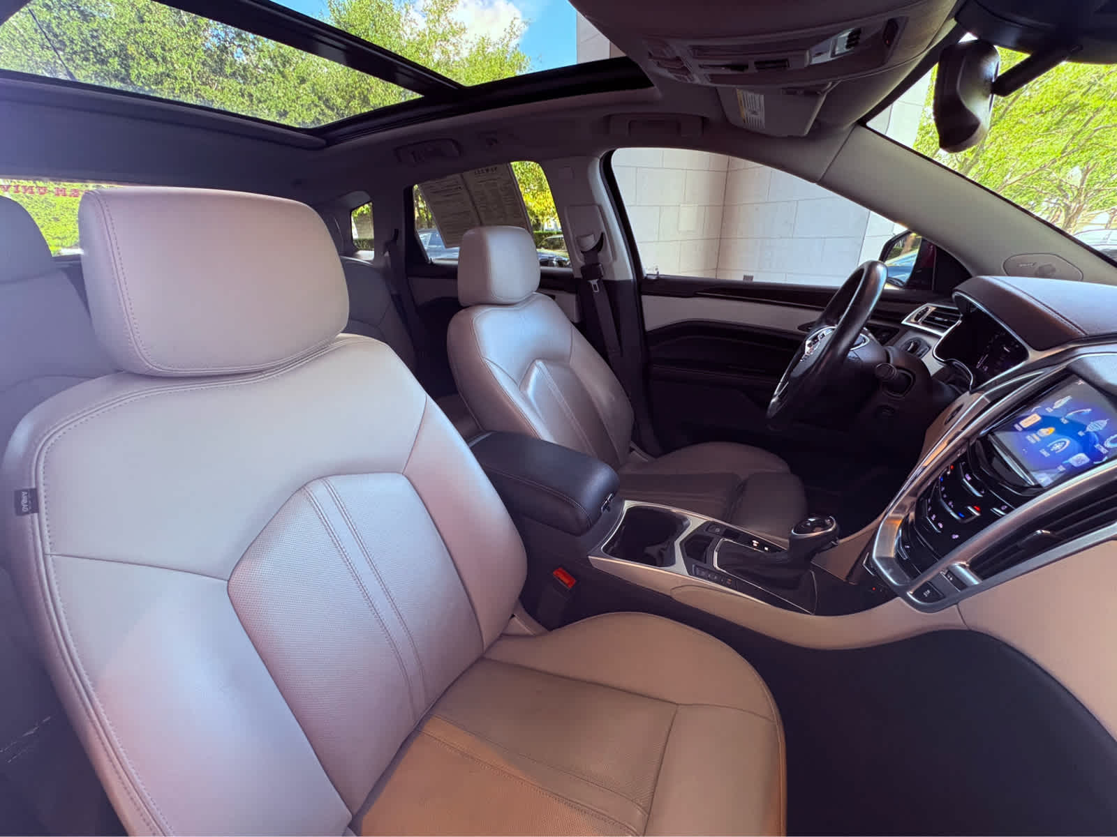2015 Cadillac SRX Luxury photo 20