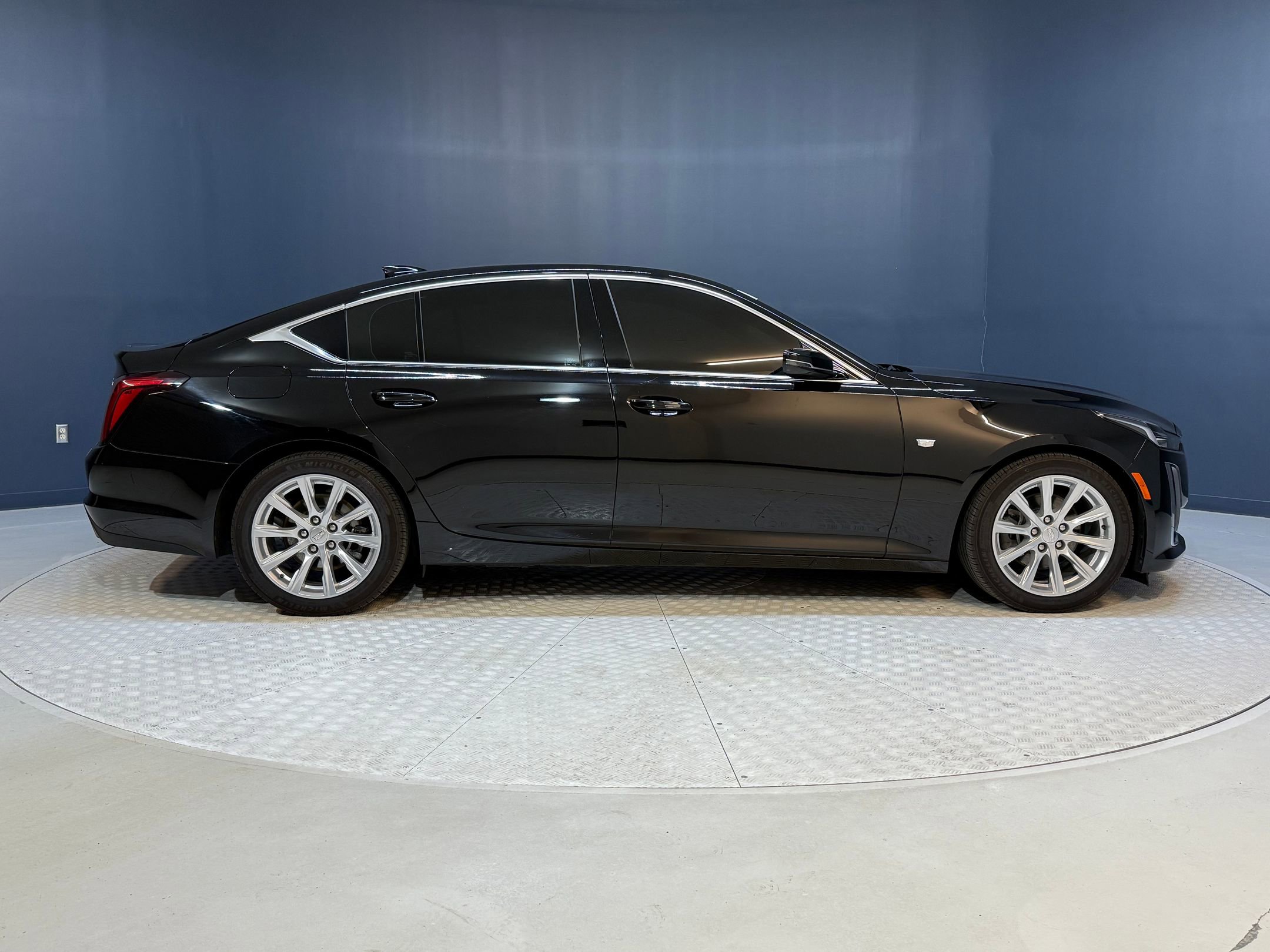 2024 Cadillac CT5 Luxury photo 7