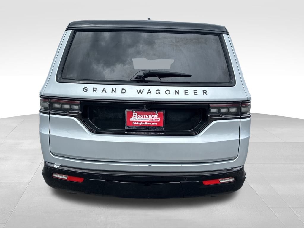 2024 Jeep Grand Wagoneer L II photo 4