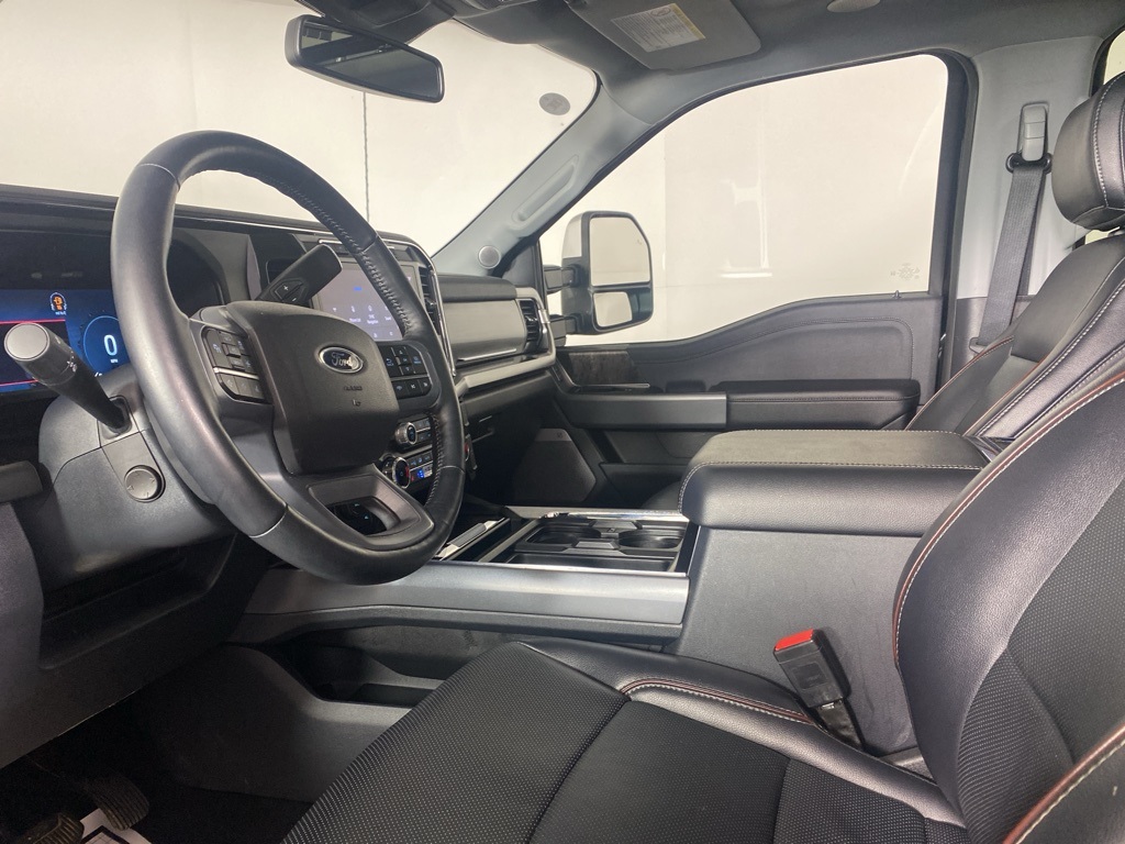 2024 Ford F-250 Lariat photo 14